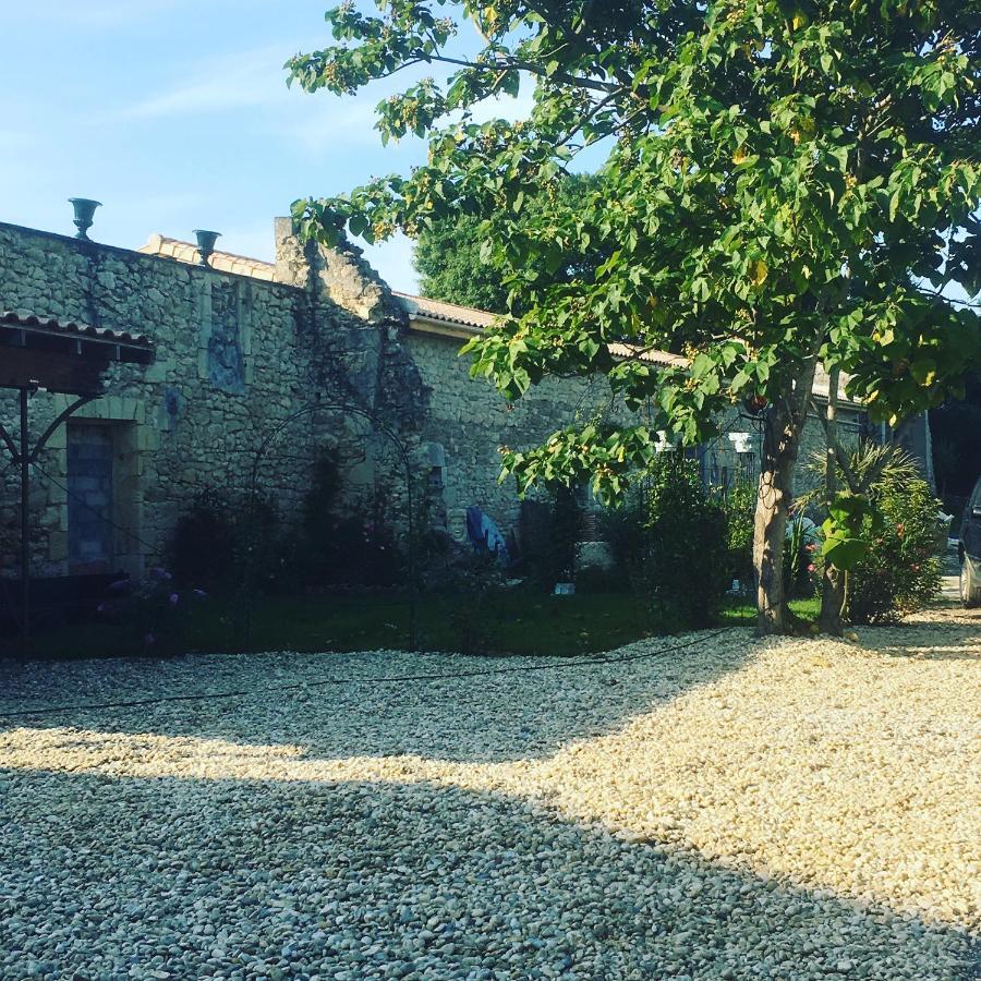 La Maison Blanche A Saint-Yzans-de-Médoc Екстериор снимка